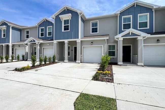 Building Photo - 2607 Skyline Lp