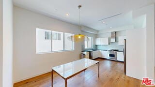 Building Photo - 1715 Armacost Ave