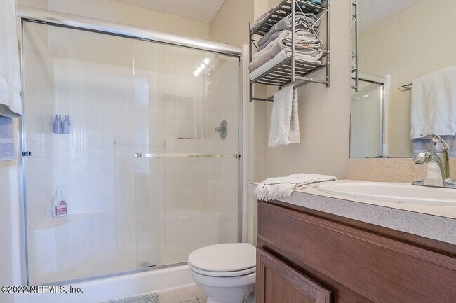 Building Photo - 13808 Herons Landing Way