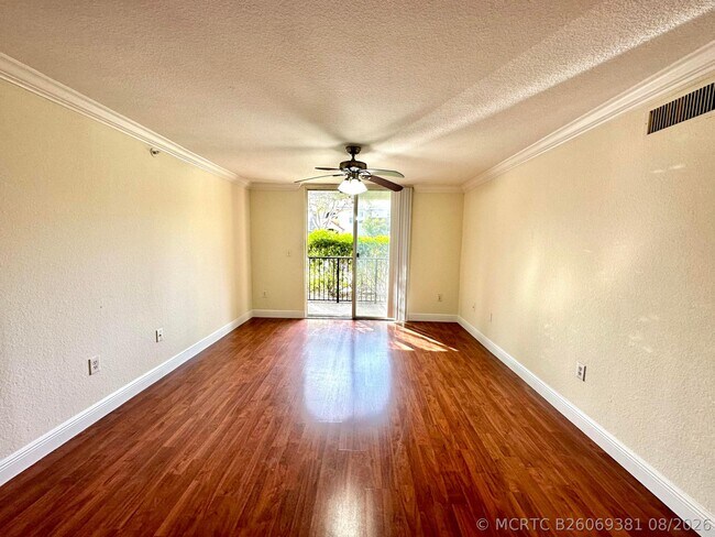 Building Photo - 15135 Michelangelo Blvd