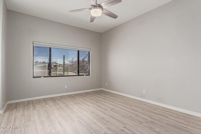 Building Photo - 16107 E Emerald Dr