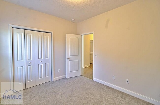 Building Photo - 223 Whipple Ave