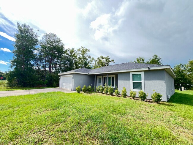 Building Photo - INCREDIBLE 3 Bedroom, 2 Bathroom Home In Ocklawaha!!