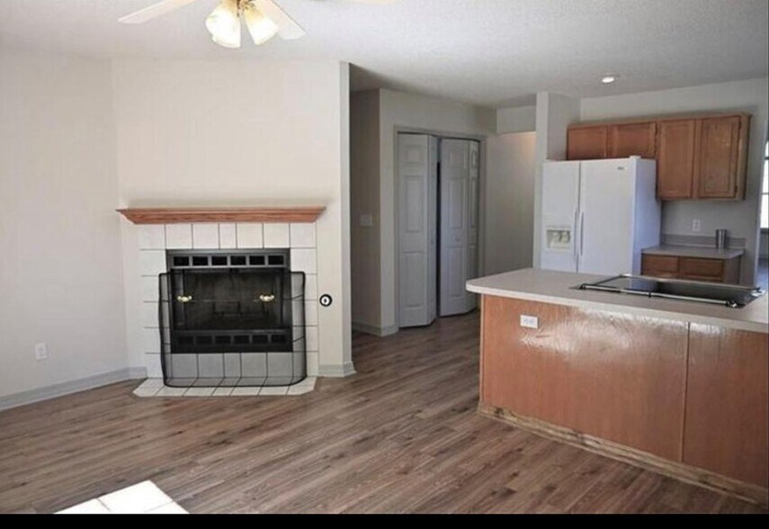 Building Photo - 1796 N Salem Rd