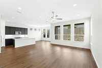 Building Photo - 320 Creek Rd