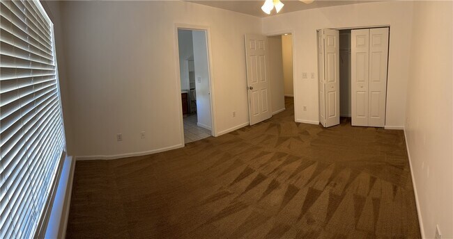 Building Photo - 707 Bellview Way