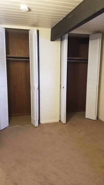 Building Photo - 2772 University Ave