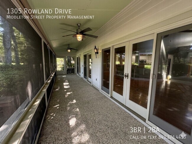 Building Photo - 1305 Rowland Dr
