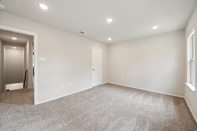 Building Photo - 10897 Mockingbird Pl