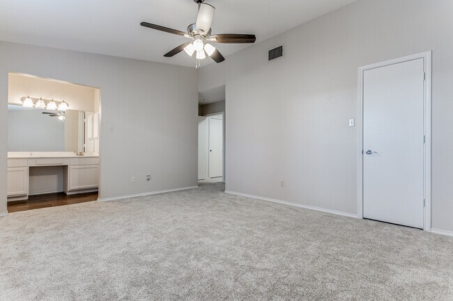 Building Photo - 8107 Rustic Park