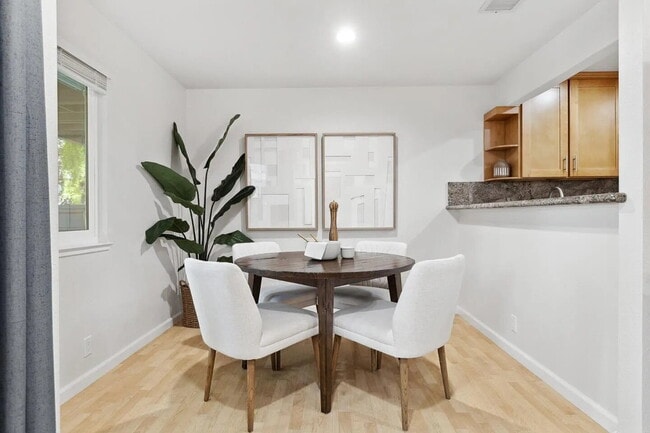 Building Photo - "Chic 1-Bedroom San Jose Retreat with Luxu...