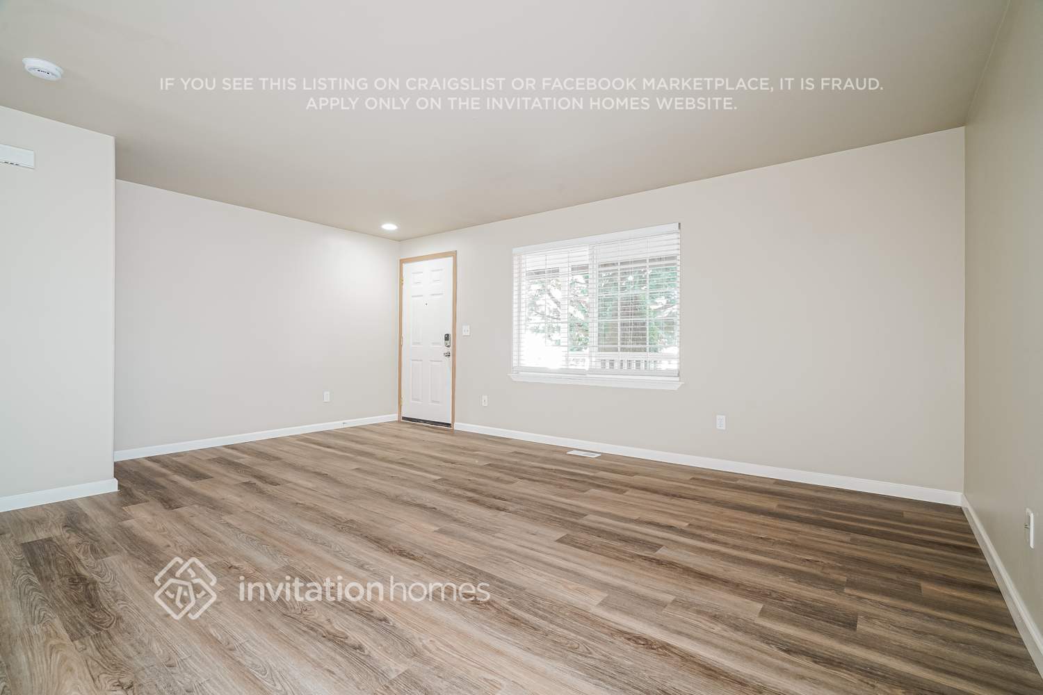 Building Photo - 19318 Valley View Dr