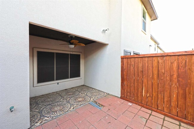 Building Photo - 5610 Montevista Dr