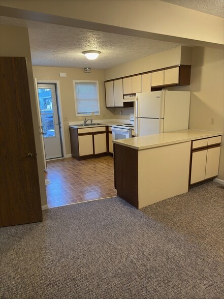 Building Photo - Eastgate Townhomes