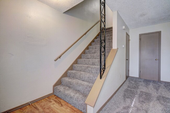 Building Photo - Discover Your New Home: 2-Bedroom Duplex A...