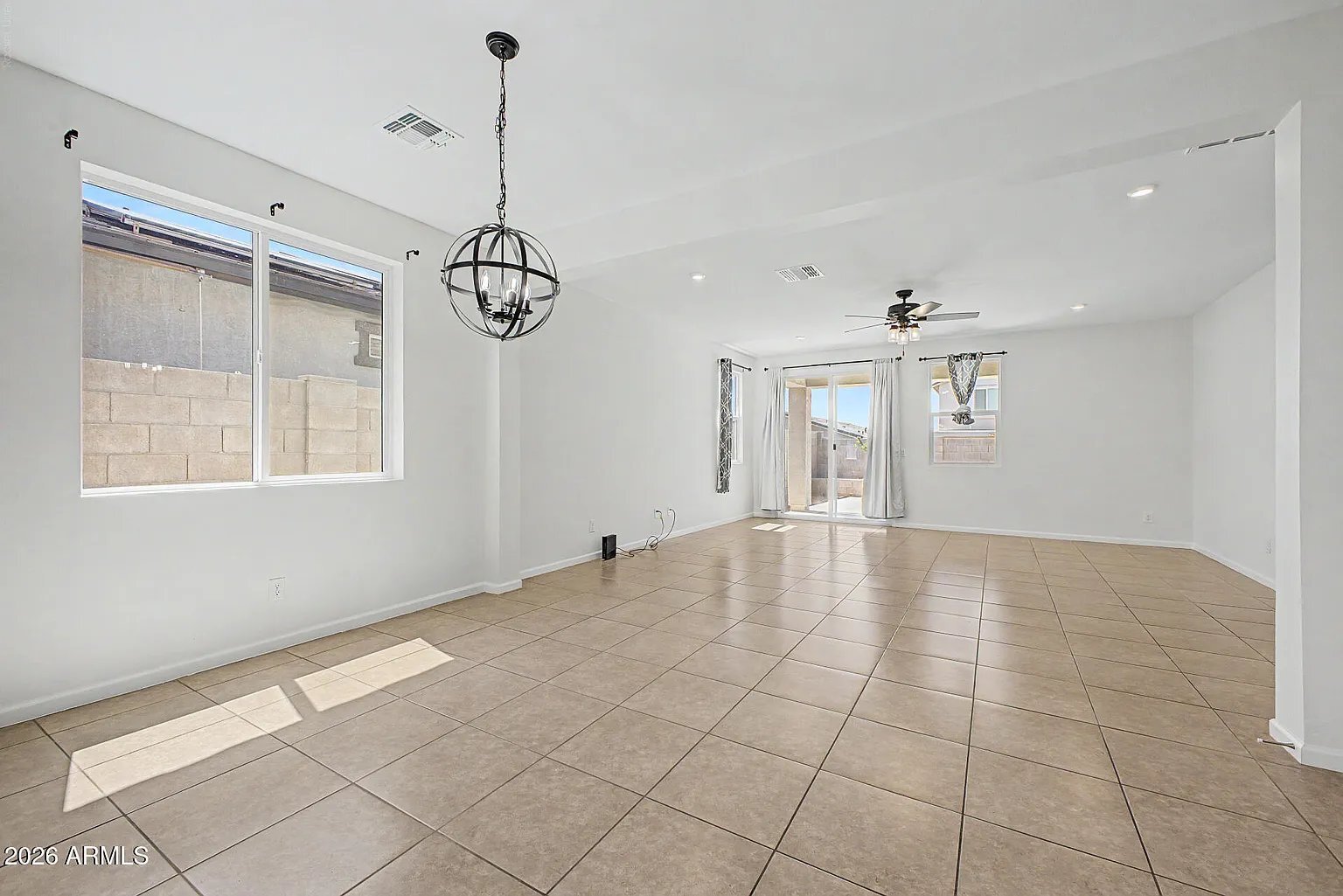 Building Photo - 17865 W Daley Ln