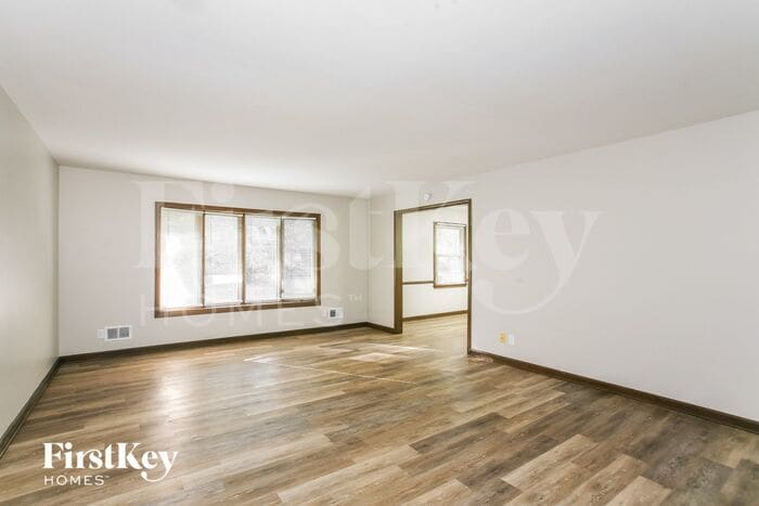 Building Photo - 1311 Lawrence Rd