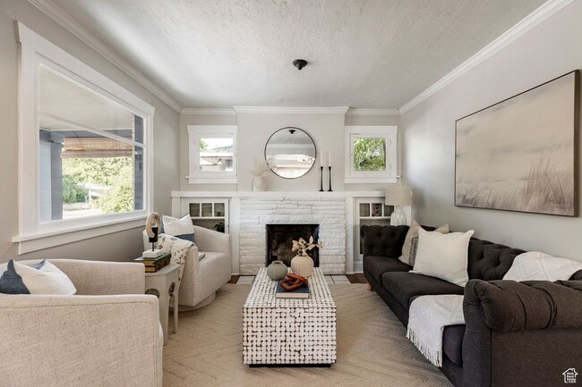 Building Photo - Lovely Liberty Wells Home! TWO Car Garage!...