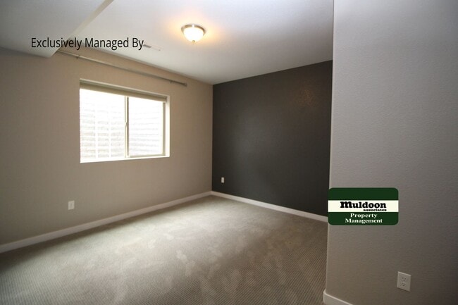Building Photo - 2322 Pelican Bay Dr