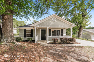 Building Photo - Comfortable 3-Bedroom Home
