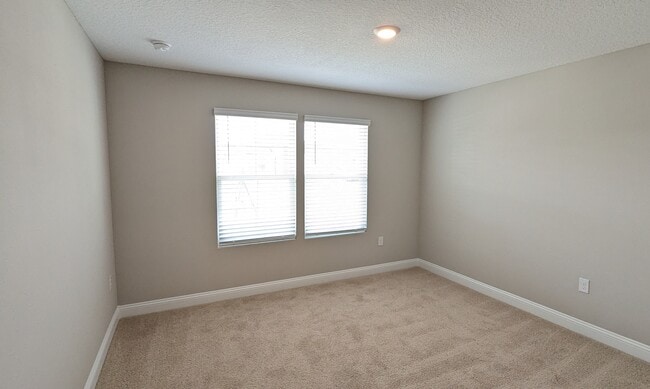 Building Photo - 126 Zancara St