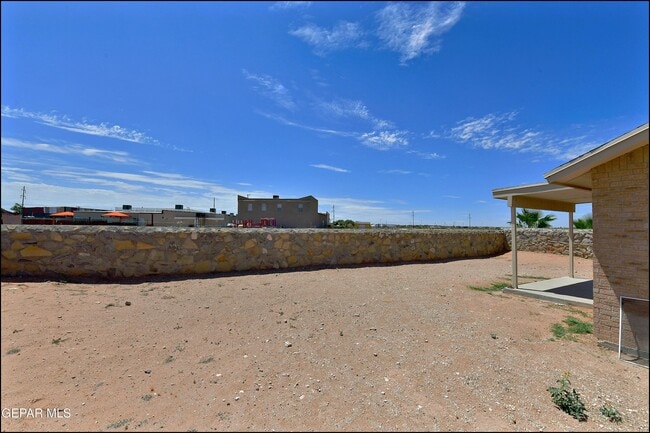 Building Photo - 4100 Tierra Venado Dr