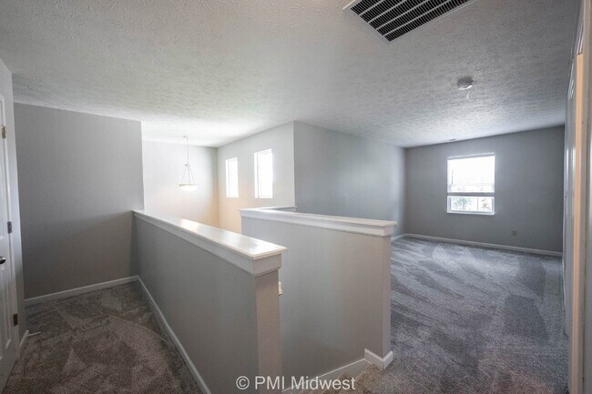 Building Photo - 8802 Benjamin Ln