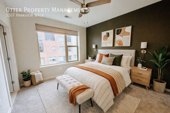 Building Photo - 3207 Parkview Walk