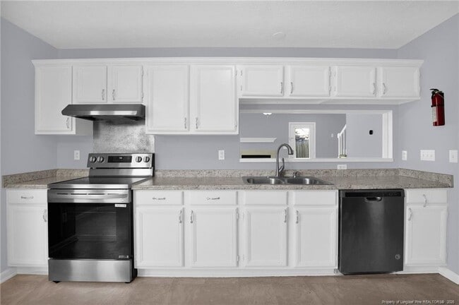 Building Photo - 2604 Burke Ln