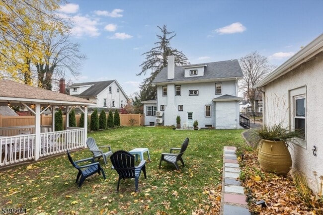 Building Photo - 169 Heywood Ave