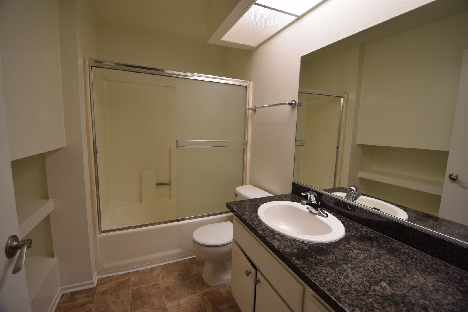 Building Photo - 12352 Burbank Blvd