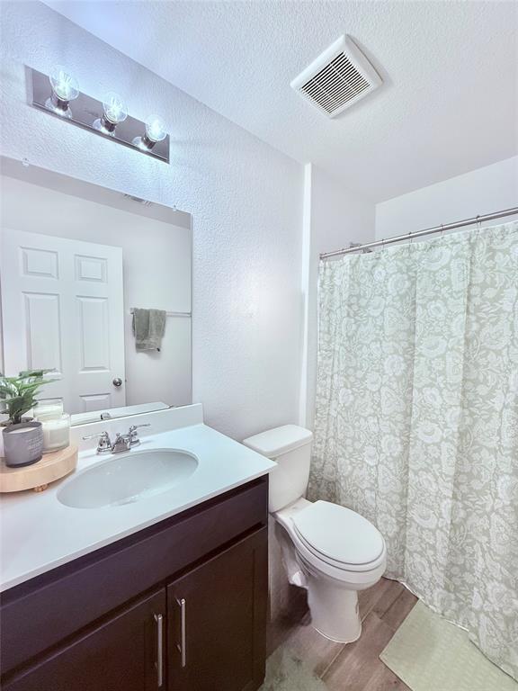 Building Photo - 513 Senca Pk