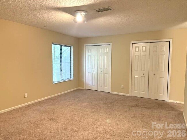 Building Photo - 722 Mallard Head Pl