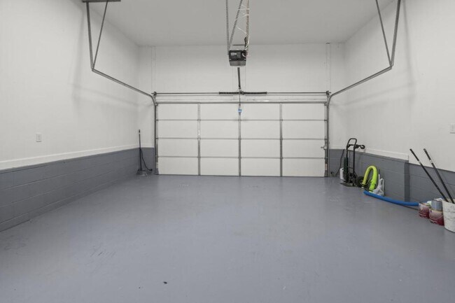 Building Photo - 5924 Roland Smith Dr