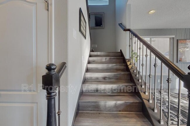 Building Photo - 8812 Jet Stream Rd NW