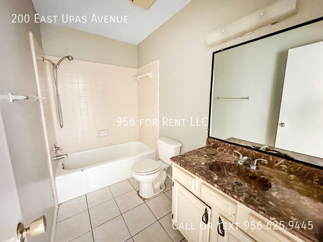 Building Photo - 200 E Upas Ave