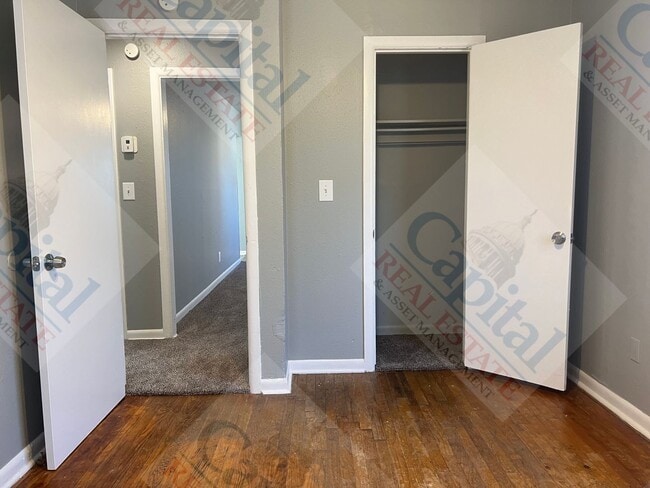 Building Photo - Lovely 3 Bedroom