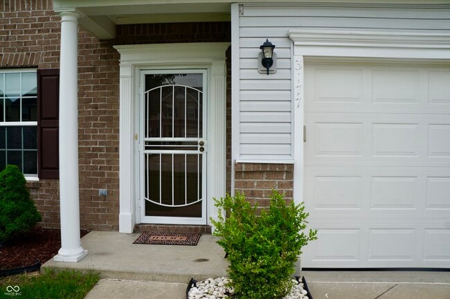 Building Photo - 3177 Underwood Dr