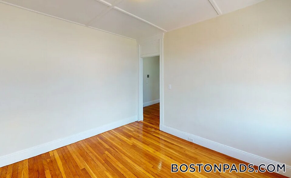 Building Photo - 1191 Boylston St