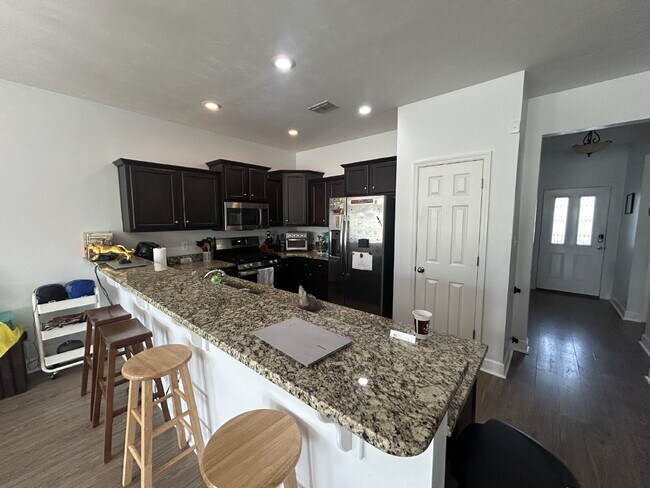 Building Photo - Modern 3BR Home with Garage & Spacious Living – Available July 10th!