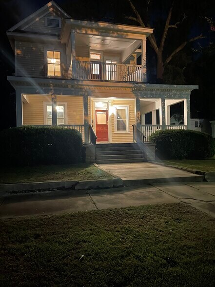 Building Photo - 1231 18th St