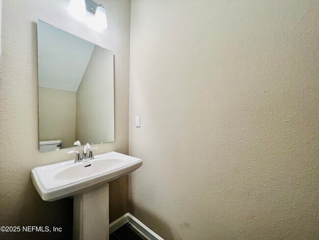 Building Photo - 2657 Sandy Dune Dr