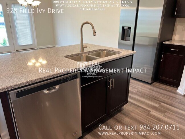 Building Photo - Newly Built 3 Bedroom 2.5 Bath, 2 Story Mo...