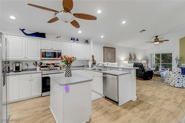 Building Photo - 1106 Jardin Dr