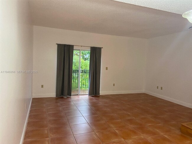 Building Photo - 10030 Hammocks Blvd