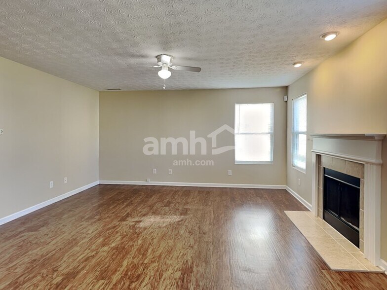 Building Photo - 5899 Brookstone Dr