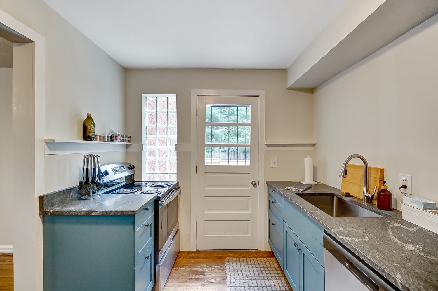 Building Photo - 531 Norway Ave