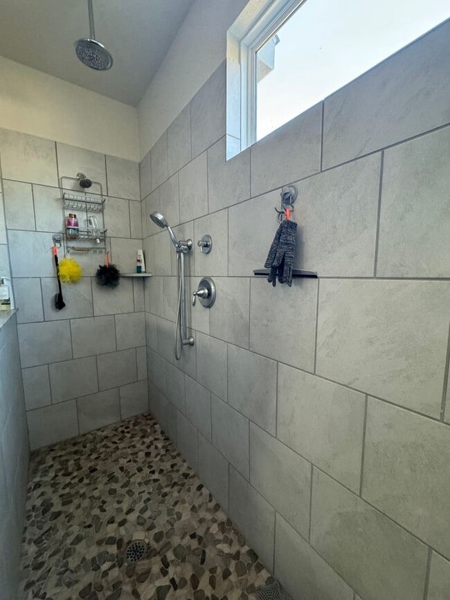 Building Photo - Beautiful 4 BD/3 BA Home Available off Wiseman Rd/Far West San Antonio! Available June 1st!