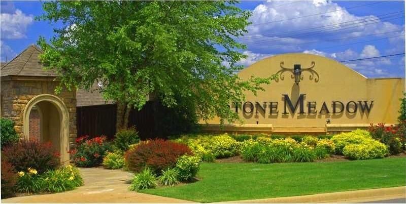 Subdivision Entrance - 3110 Southwest Warberry Avenue