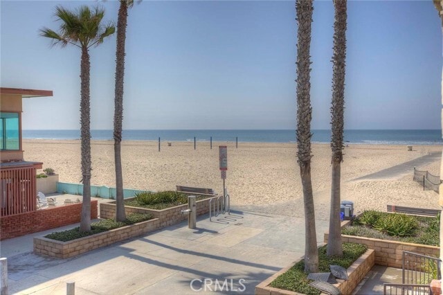 Building Photo - 6800 W Oceanfront